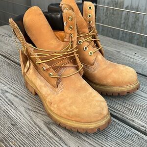 Timberland men’s boots, size 6